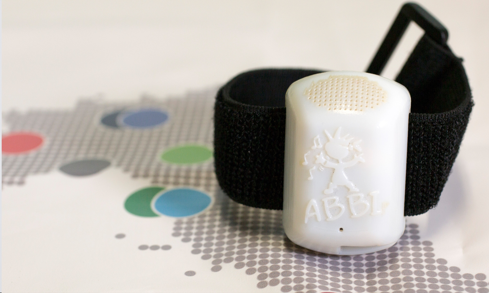 Audio bracelet for Blind people interaction